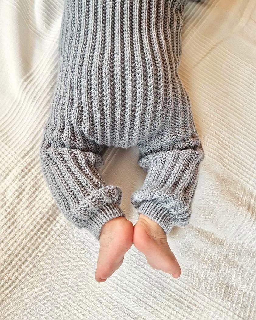 Hallaien Onesie